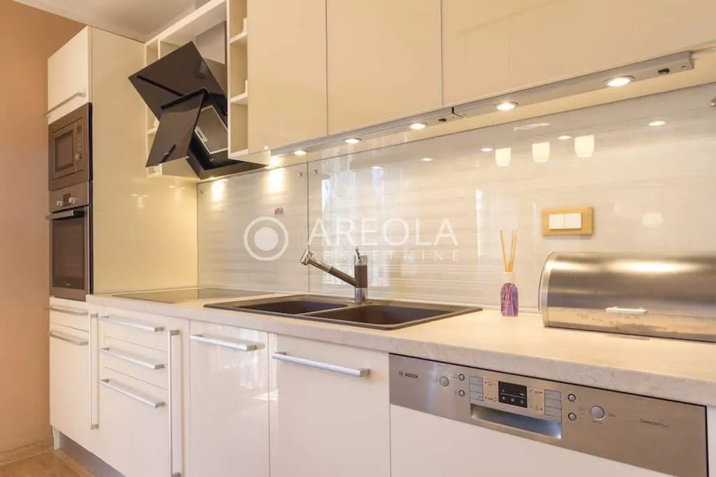 split, firule - dvosoban stan s pogledom na more, 100 m2 - slika 6