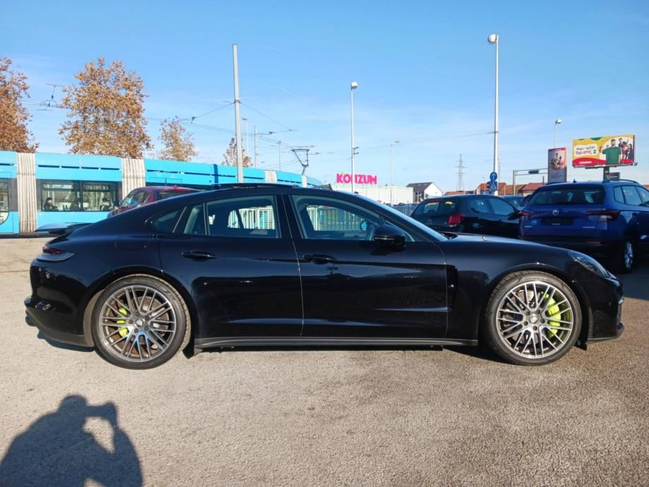 porsche panamera 4s e-hybrid *panorama, matrix, bose* - slika 4