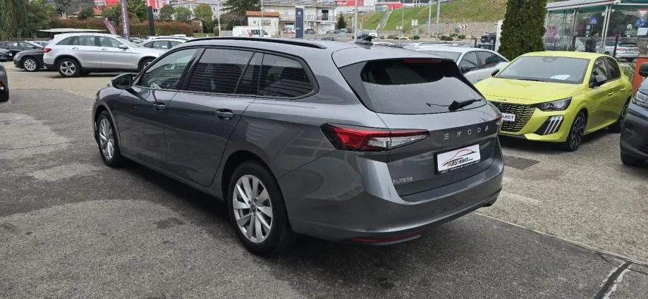 škoda superb combi 2,0 tdi dsg - 2025 - 15.000km - novo - reg 1 god !! - slika 6