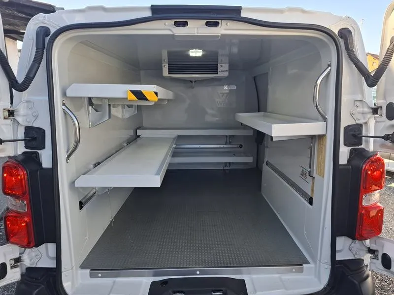 opel vivaro 2.0 cdti*122ks*hladnjača*klima*park.kamera* - slika 7