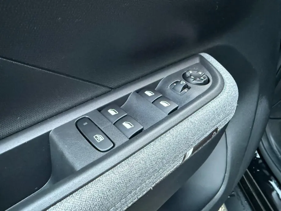 opel frontera gs line aut 1.2t 100kw - 7 sjedala - 8 godina garancije! - slika 11