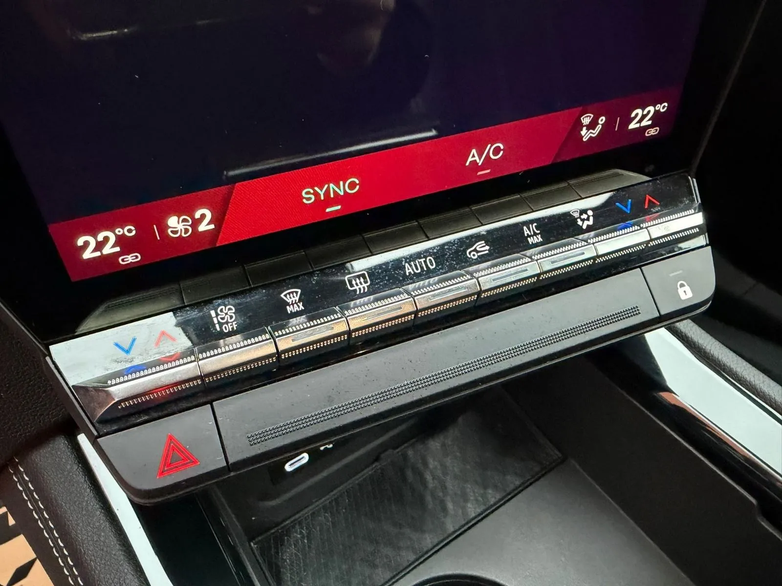renault austral 1.2 e tech automatik •2025g•full hybrid 200gsr2 techno - slika 14