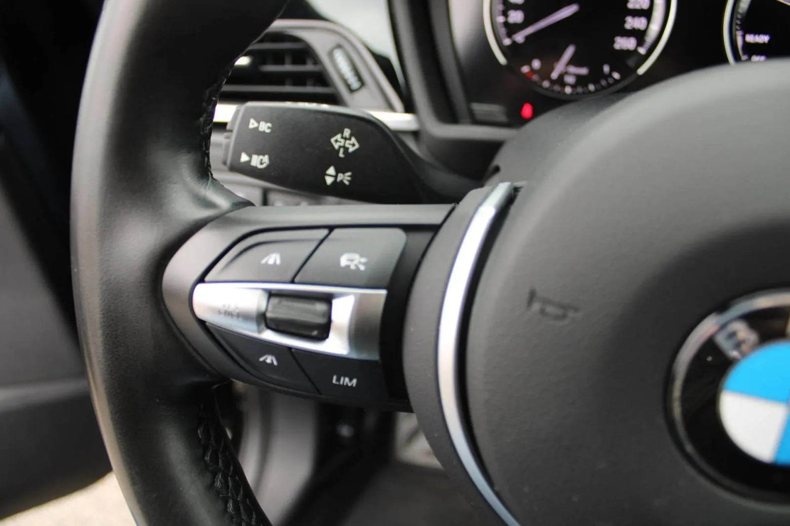 bmw x1 20d xdrive m paket automatik *led, navigacija* - slika 20
