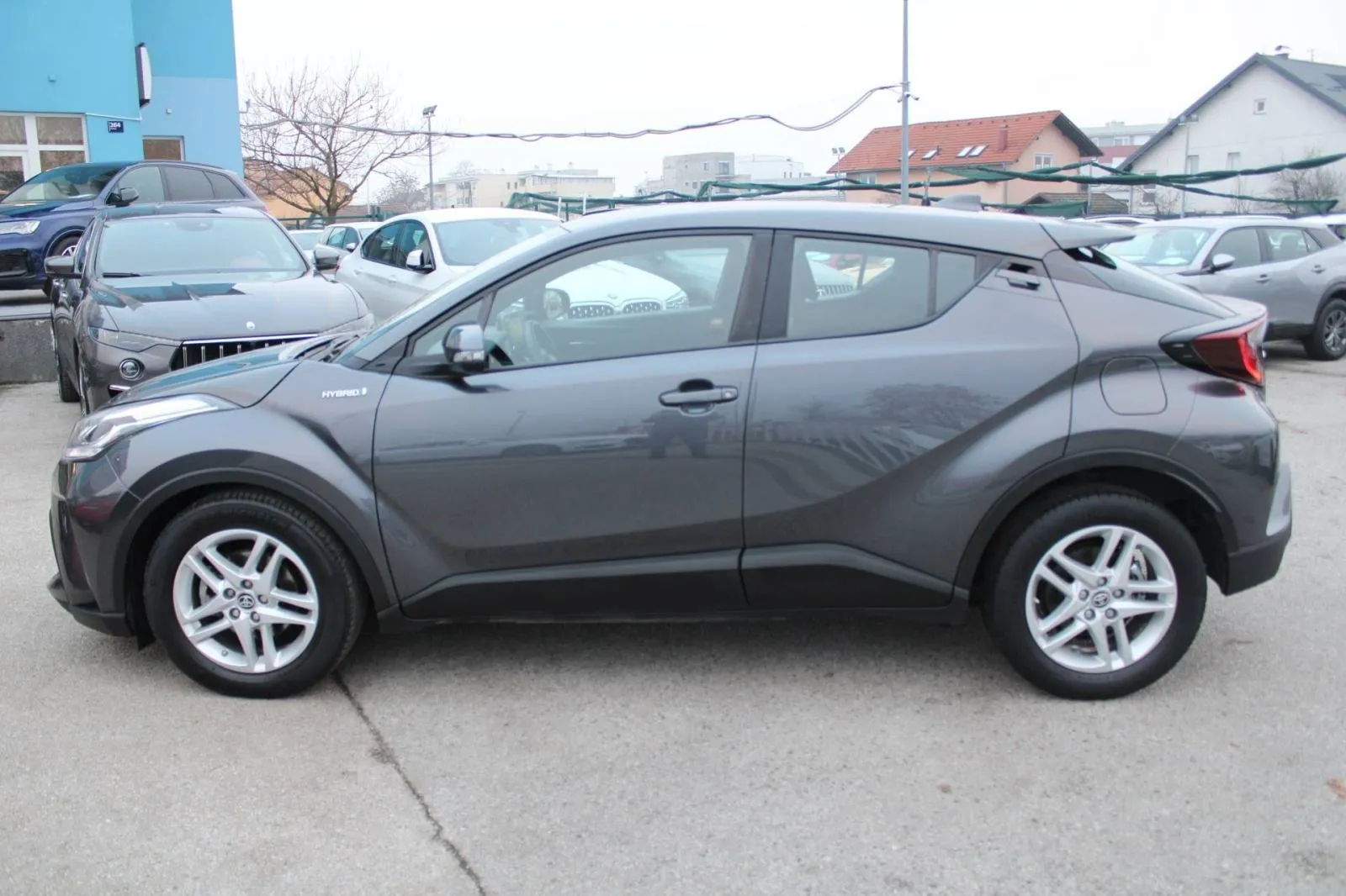 toyota c-hr 1.8 hybrid automatik *led, navigacija, kamera* - slika 8