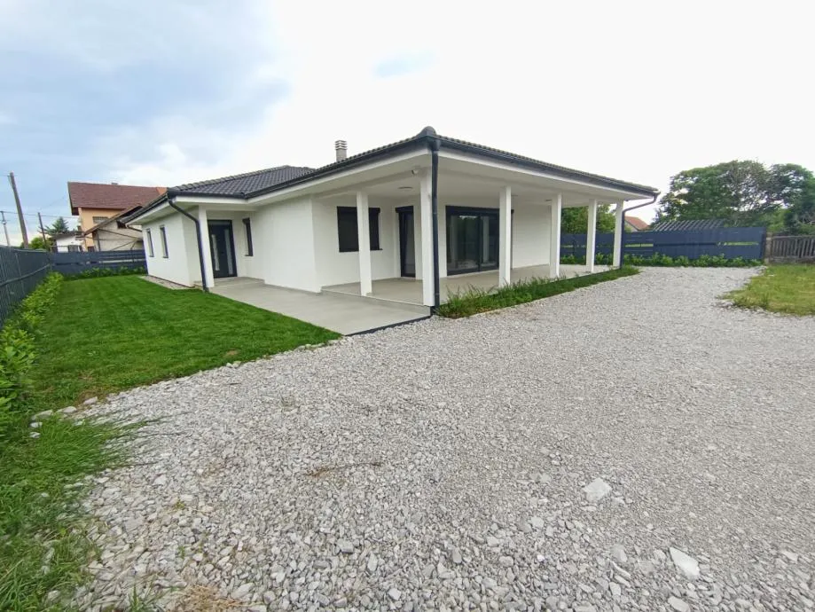 kuća: sveta nedelja, 220.00 m2 (prodaja) - slika 17