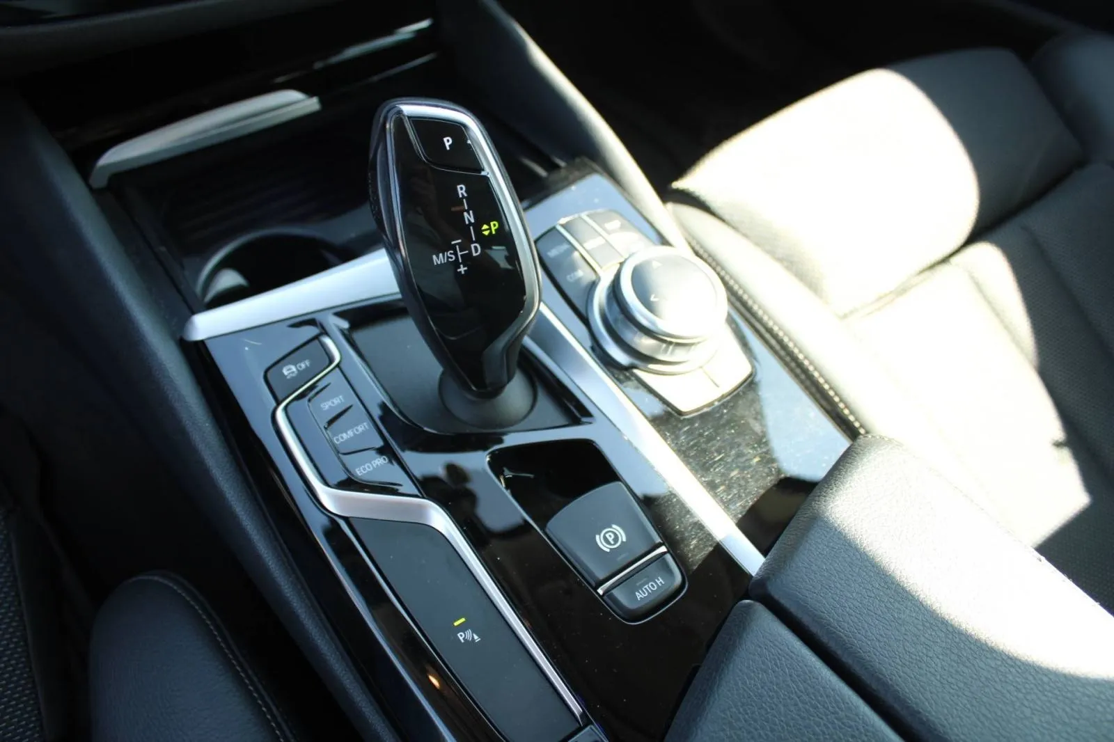 bmw serija 5 540d xdrive sportline automatik - nije uvoz - slika 17