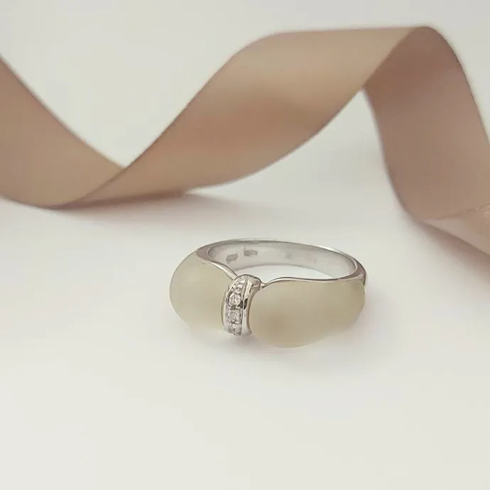 zlatni prsten s dijamantima 18k 0,06ct / r1, rate ! - slika 2