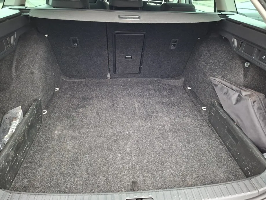 škoda octavia combi 2,0 tdi style - slika 17