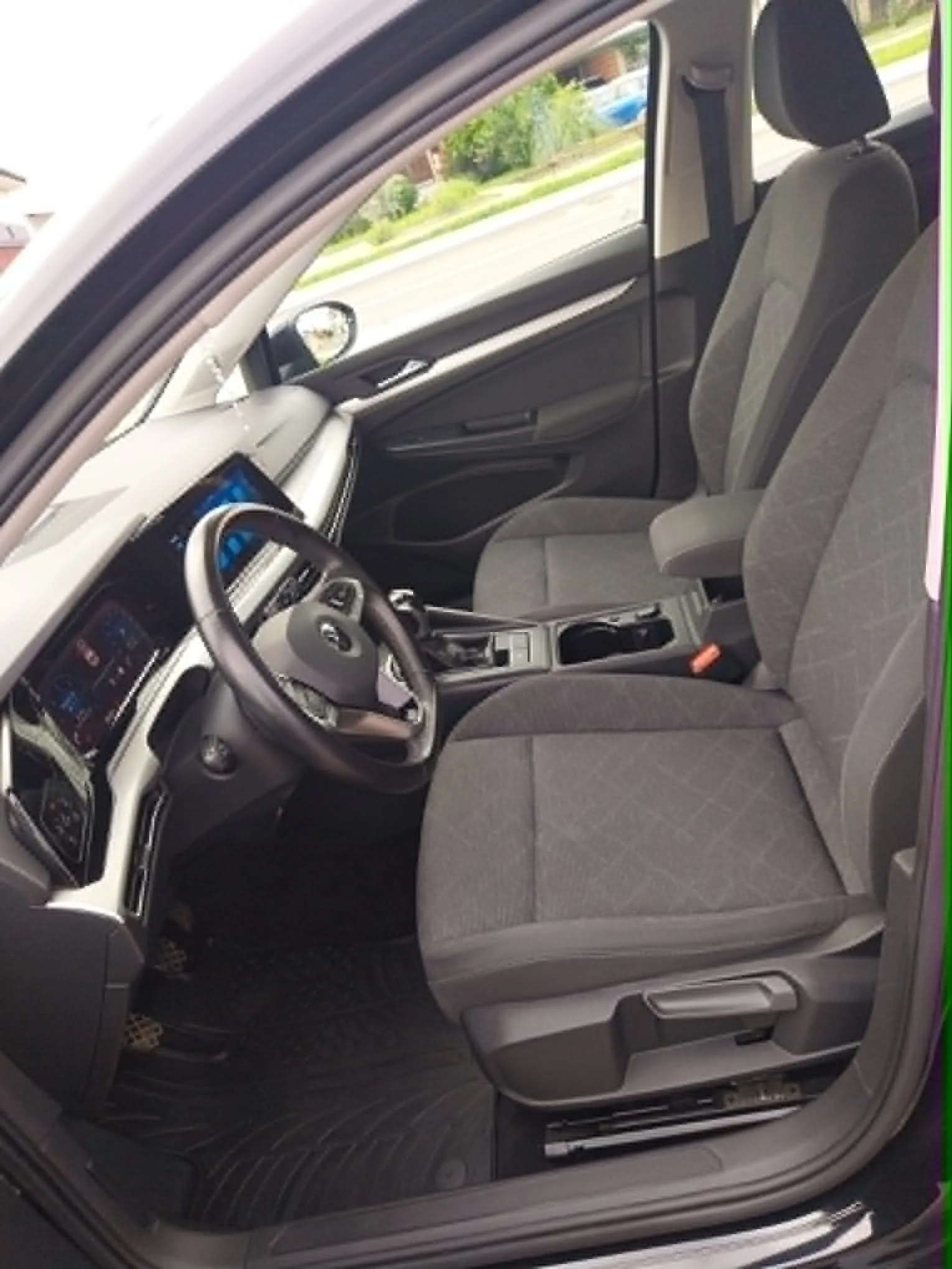 vw golf 8 2.0 tdi, 2020 god. - slika 20