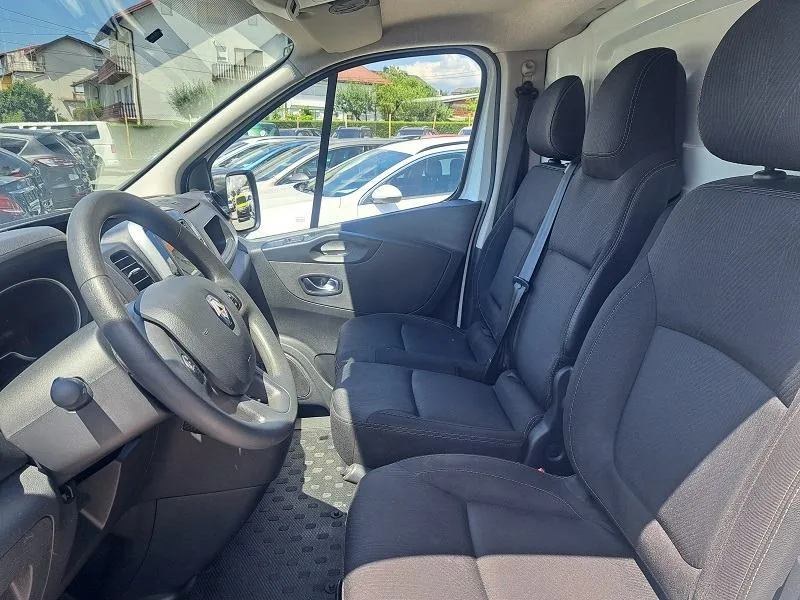 renault trafic 1.6 dci*klima*navigacija*tempomat*police* - slika 13