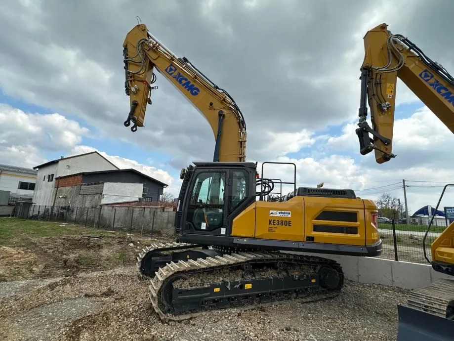novi bager gusjeničar xcmg 40 t - slika 2