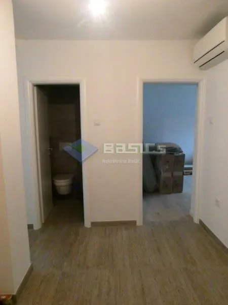petrova -4soban, 130 m2, 1.kat, p.m. - slika 20