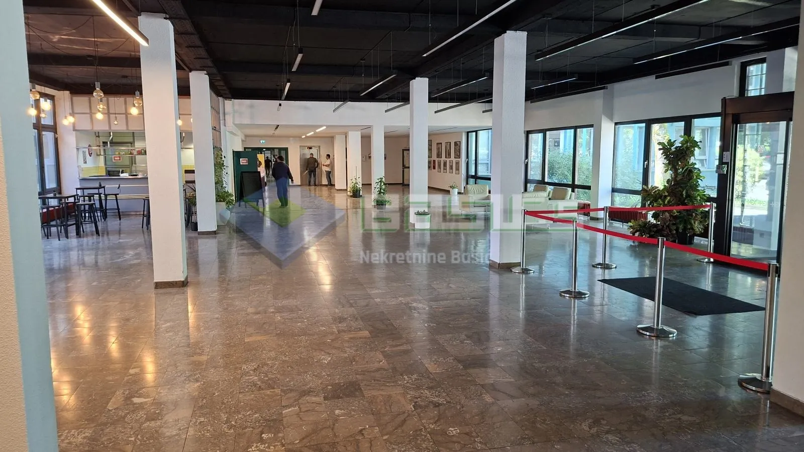 FOLNEGOVIĆEVO NASELJE-Rakušina, uredski prostor, 2.000 m2 - Zagreb
