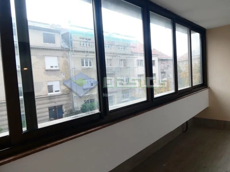 petrova -4soban, 130 m2, 1.kat, p.m. - slika 16