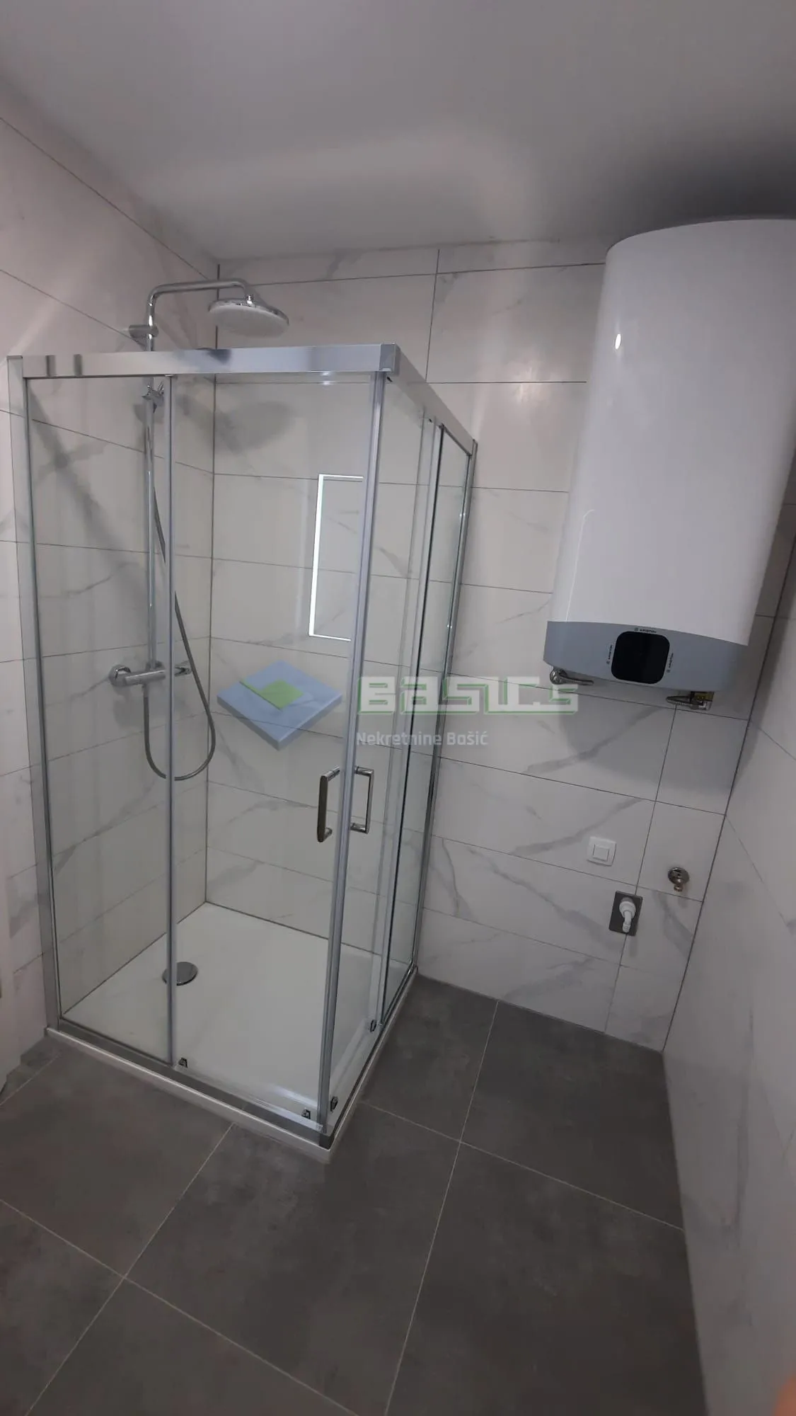 otok pag - mandre, 3soban apartman + vrt + garaža, 99,51 m2 - slika 10