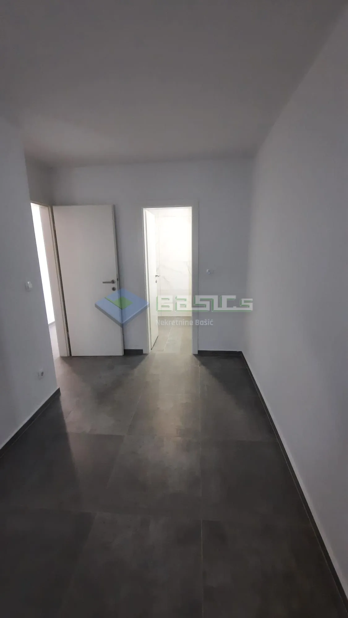 otok pag - mandre, 3soban apartman + vrt + garaža, 99,51 m2 - slika 8