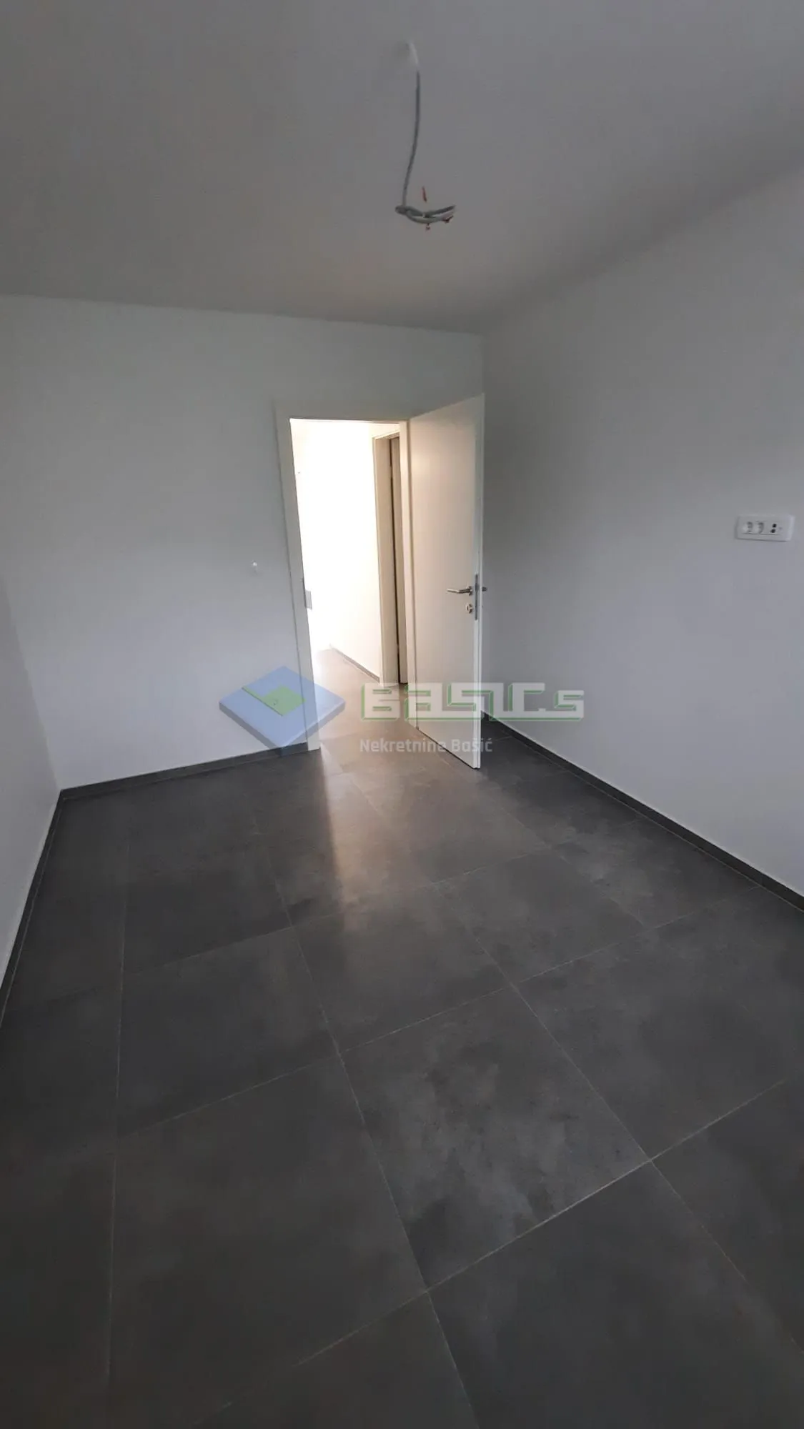 otok pag - mandre, 3soban apartman + vrt + garaža, 99,95 m2 - slika 5