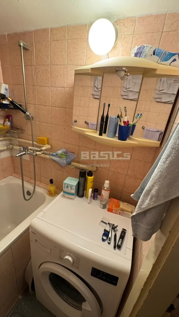 donje svetice-dvosoban stan 51 m², 2. kat - slika 9