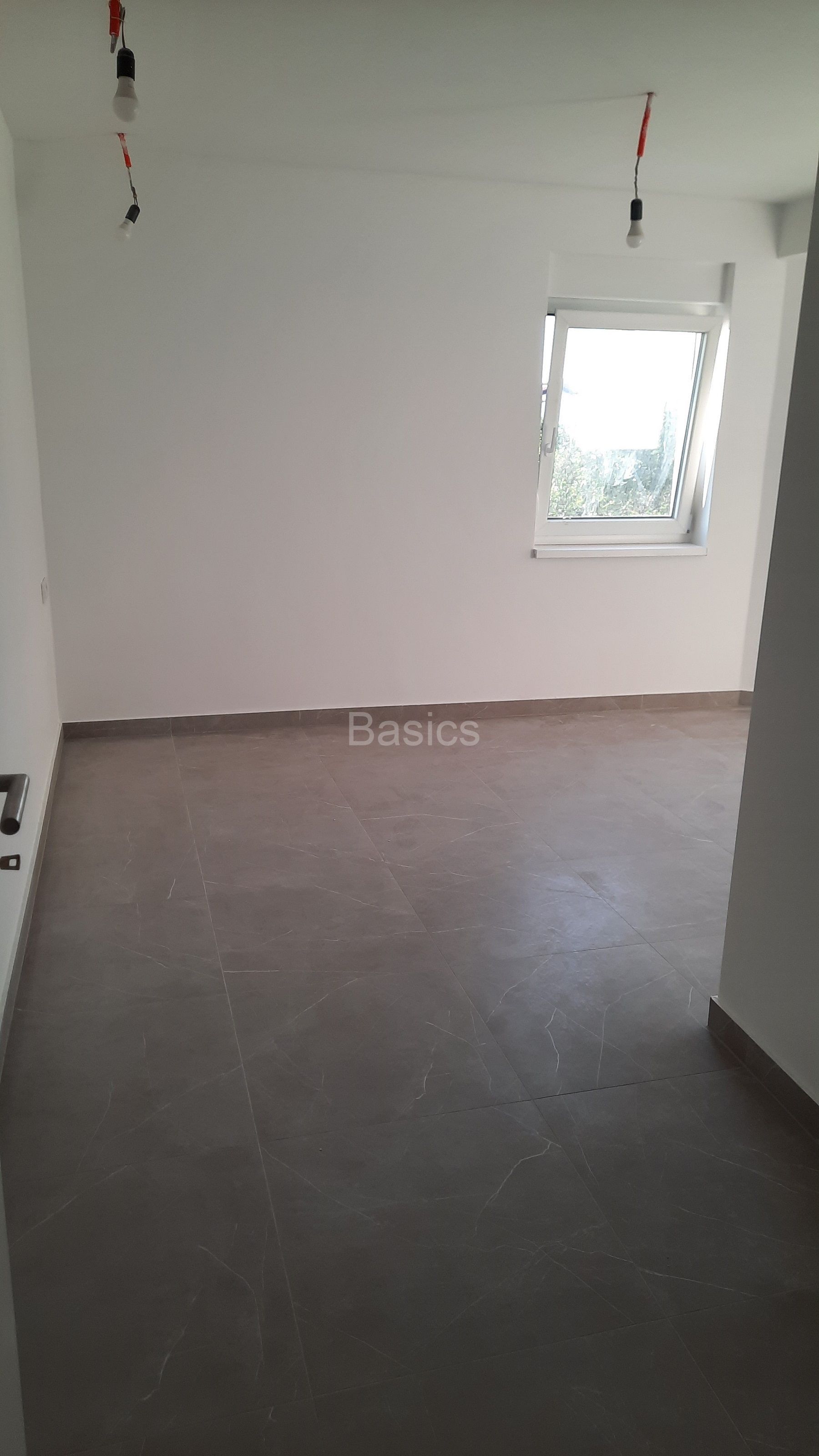 mandre-četverosoban stan 134,59 m2 u potkrovlju + garaža - slika 5