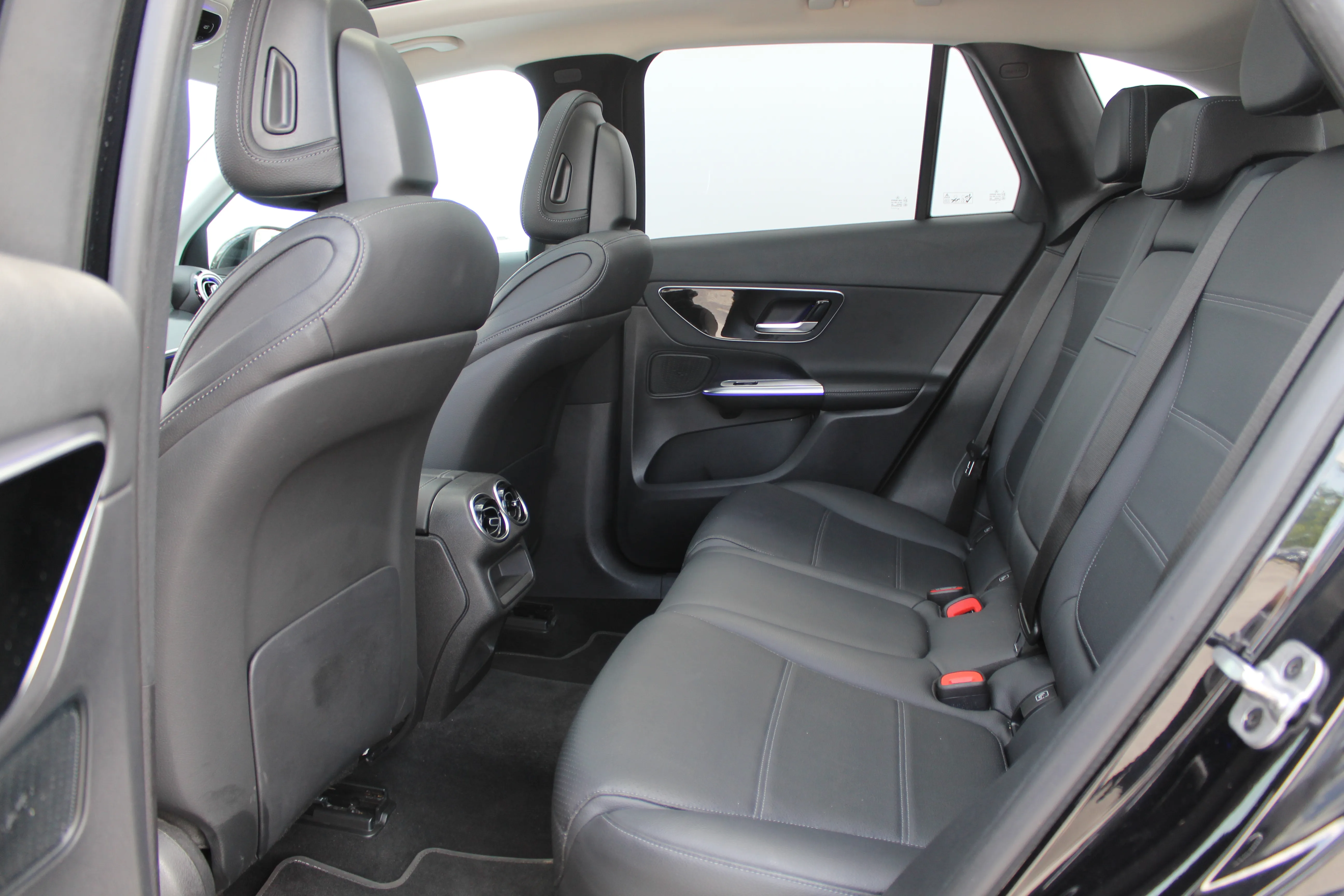 13194 mercedes-benz glc 220d 4matic avantgarde aut. - slika 10