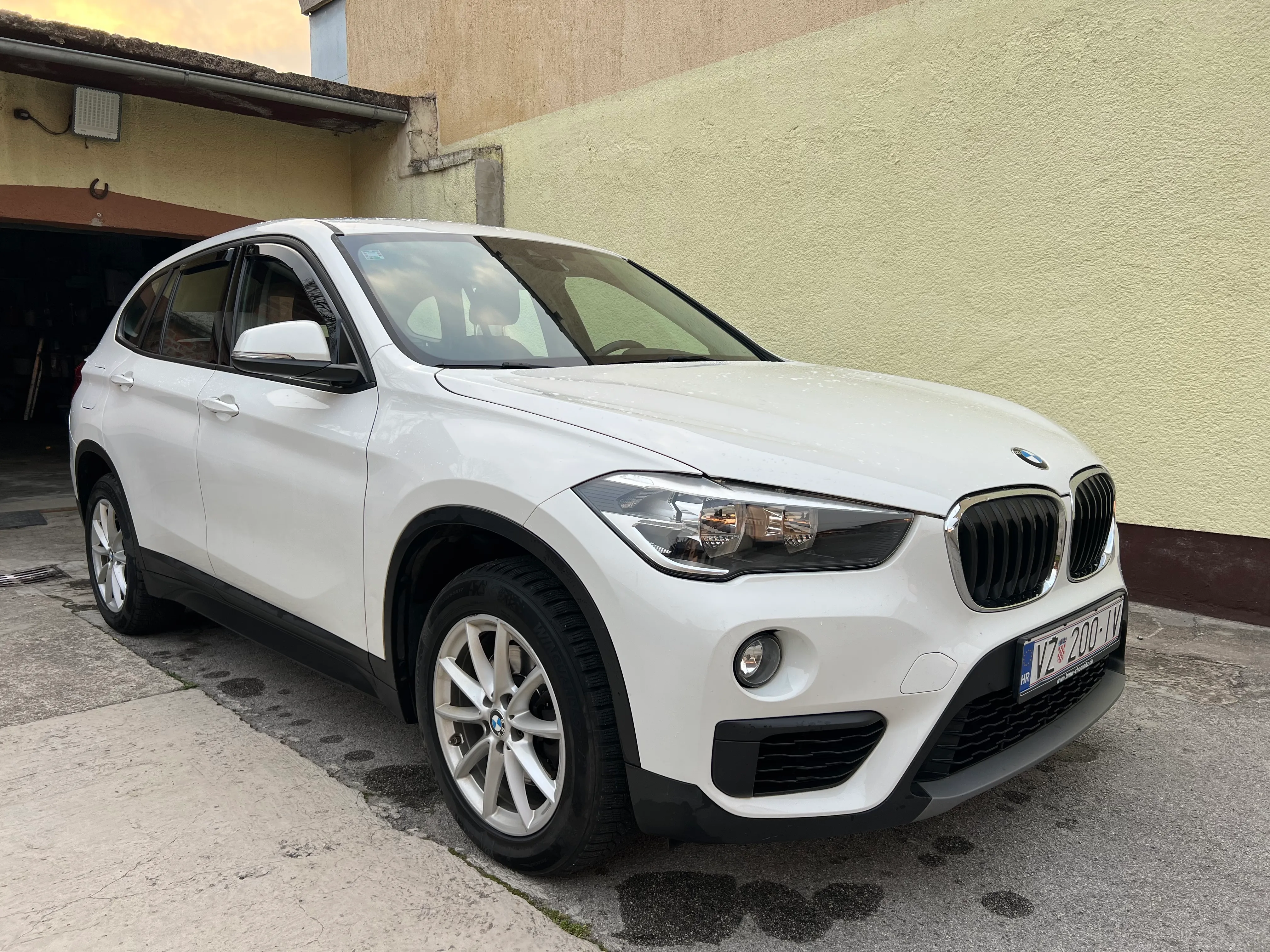 bmw x1 1.8 - slika 2