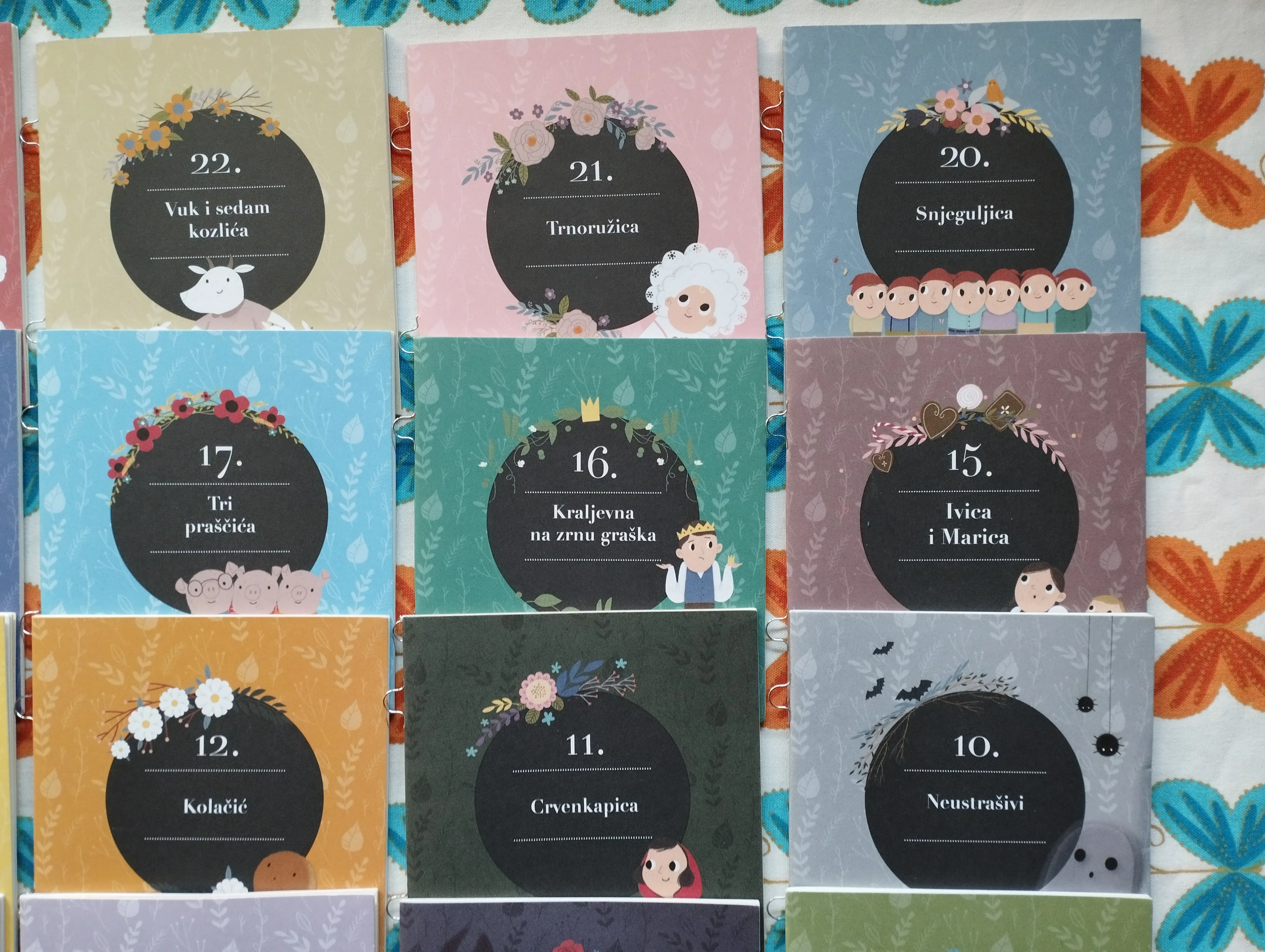 24 mini knjige priča sa ilustracijama tereza konupčikova - slika 3
