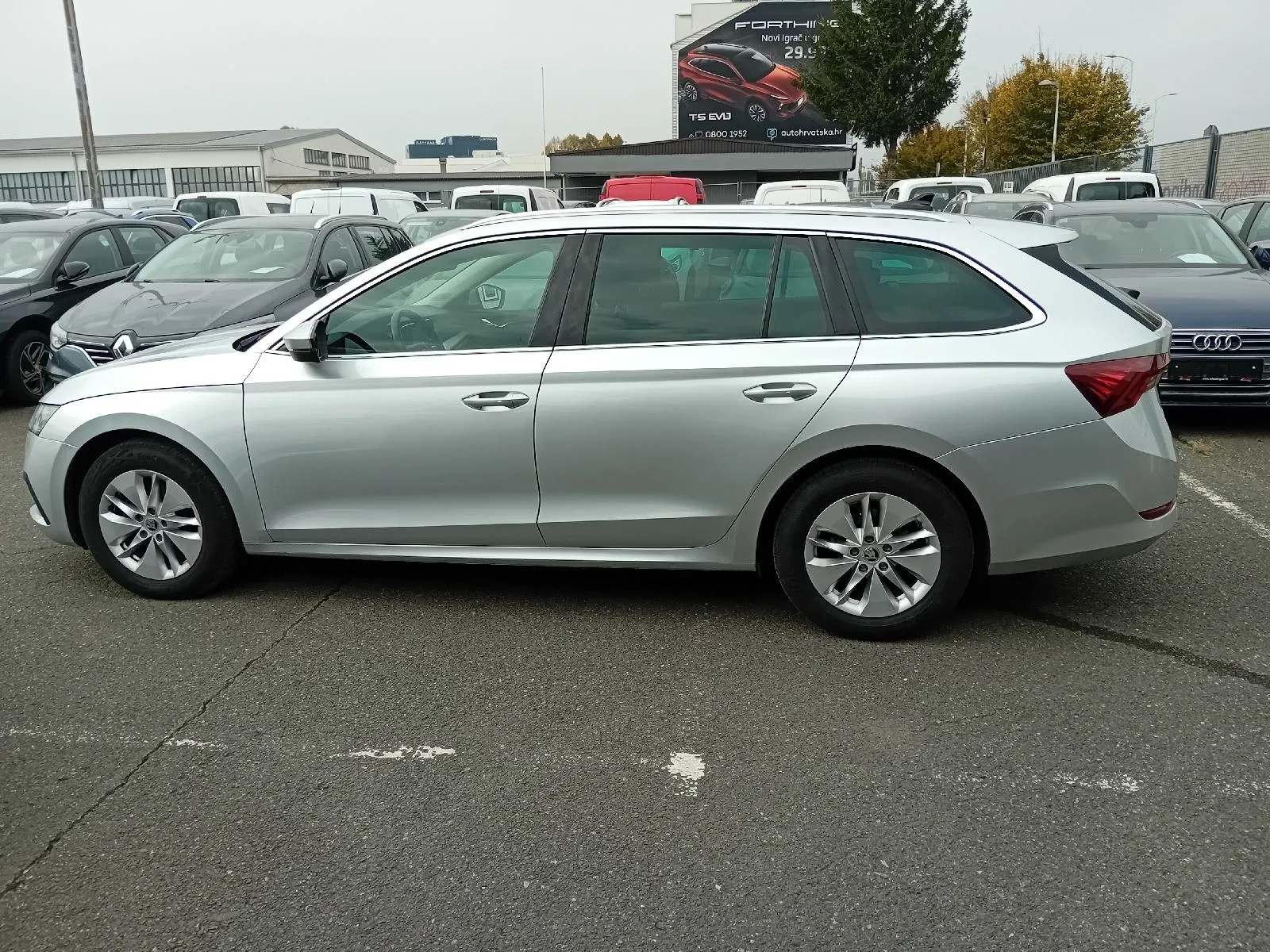 škoda octavia combi 2,0 tdi, ,do 2 godine jamstva,u sustavu pdv-a. - slika 6