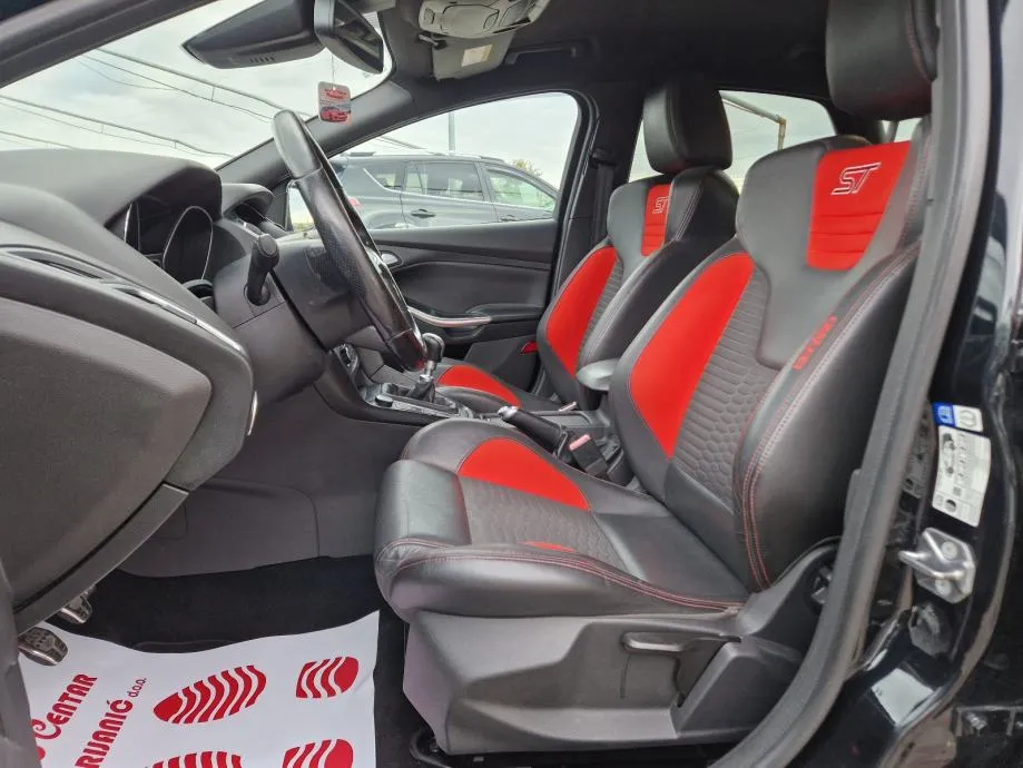 ford focus st performance 2.0 tdci 2015.,veliki servis , recaro, alu - slika 11