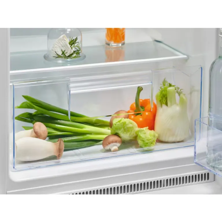 electrolux kts5le14s ugradbeni hladnjak s dvoja vrata / 1446 mm - slika 7