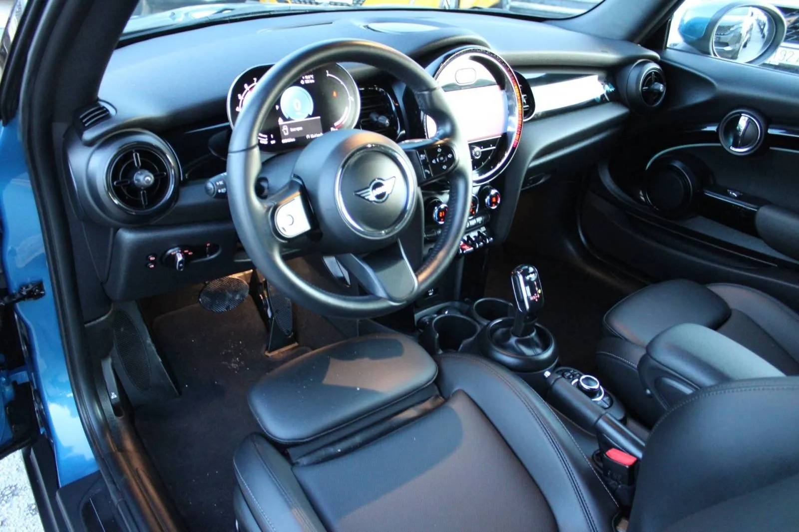 mini cabrio cooper automatik *led, navigacija, kamera* - slika 19