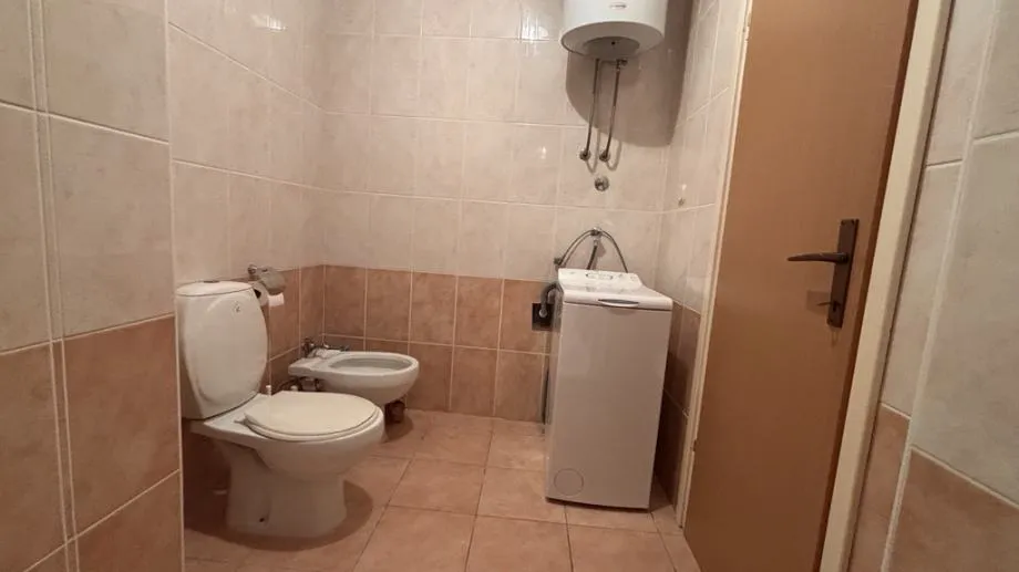 rijetka prilika, apartman u 1. redu do mora - slika 16