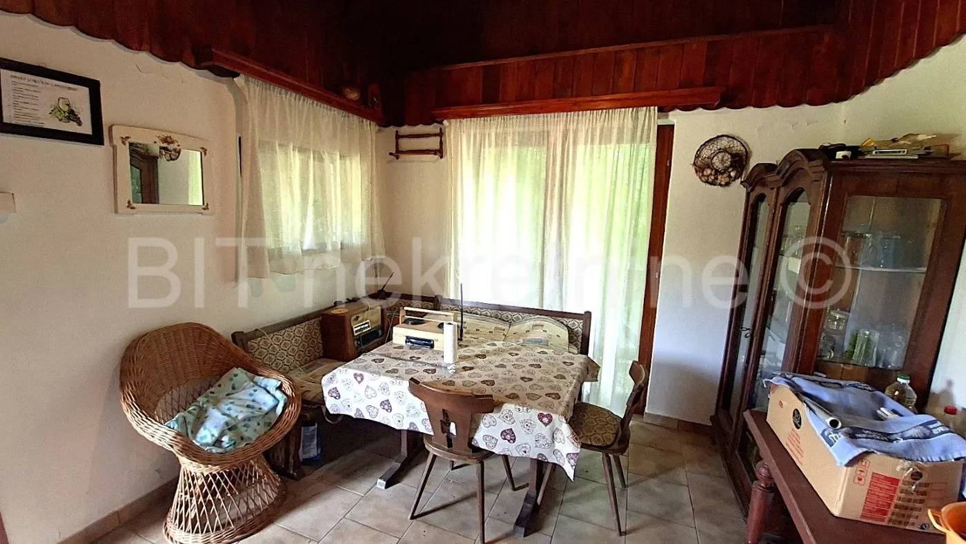 vikendica 60 m² + 2.250 m² okućnice | vinski podrum | 33.000 € - slika 11
