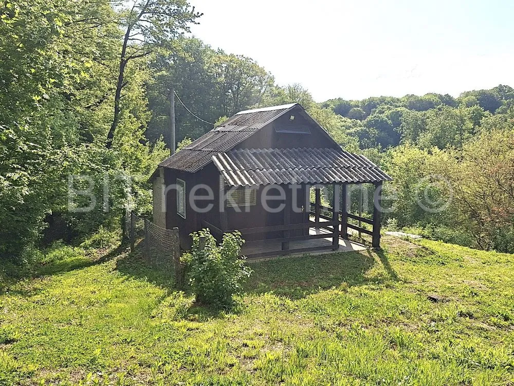 kuća prodaja vinica 24 m2 - slika 12