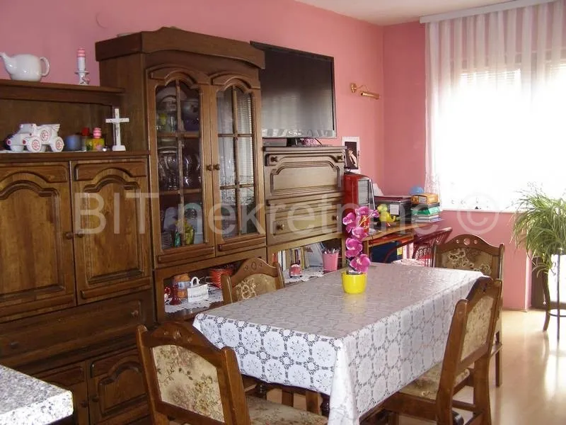 stan prodaja taraščice 66 m2 - slika 2