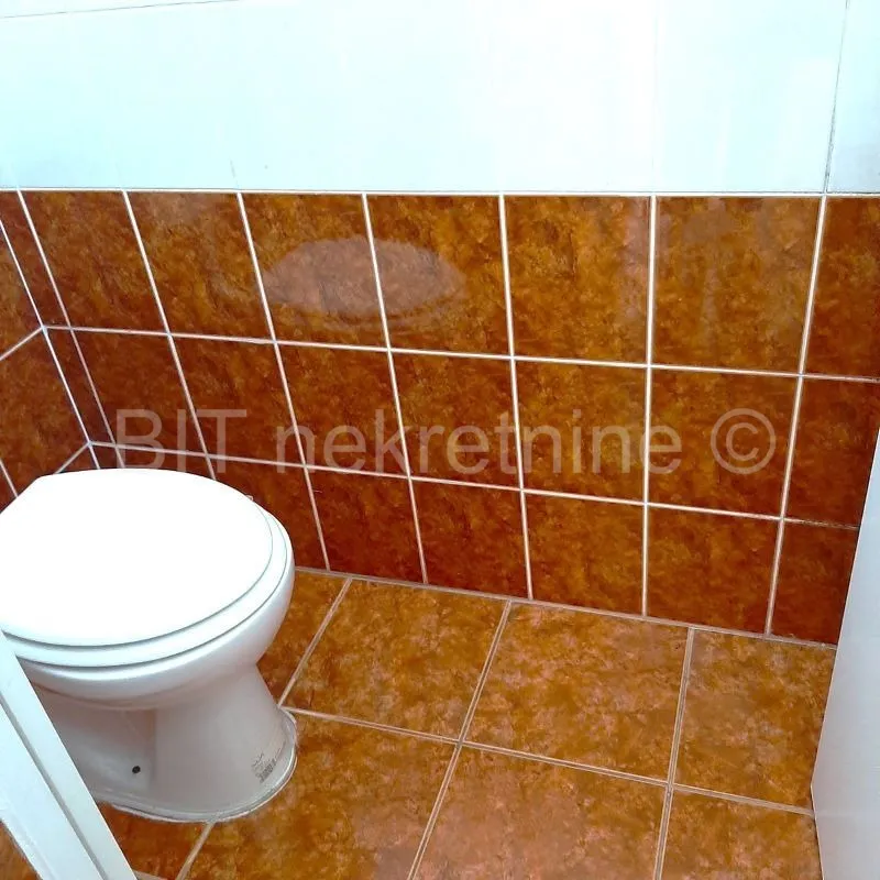 poslovni prostor prodaja podolice 45 m2 - slika 9
