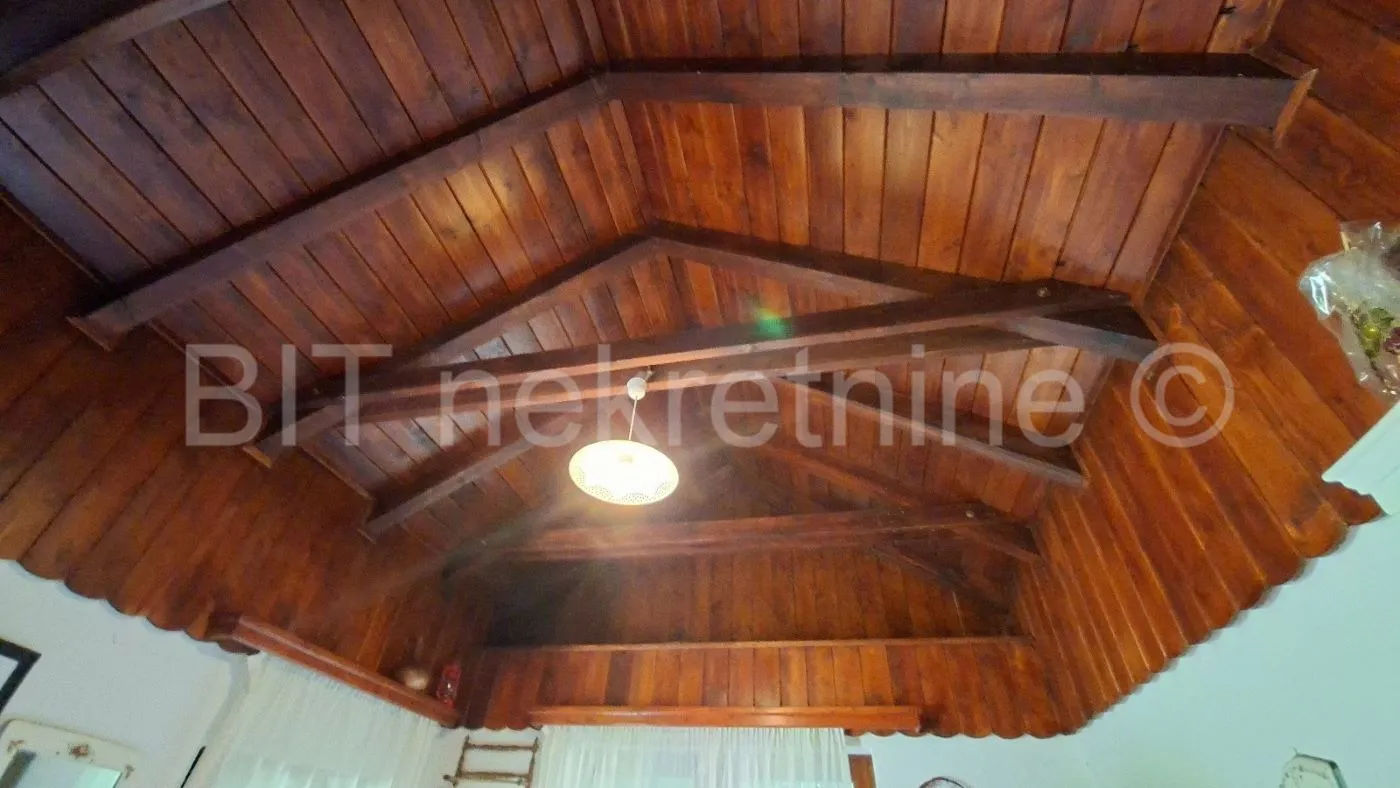 vikendica 60 m² + 2.250 m² okućnice | vinski podrum | 33.000 € - slika 13
