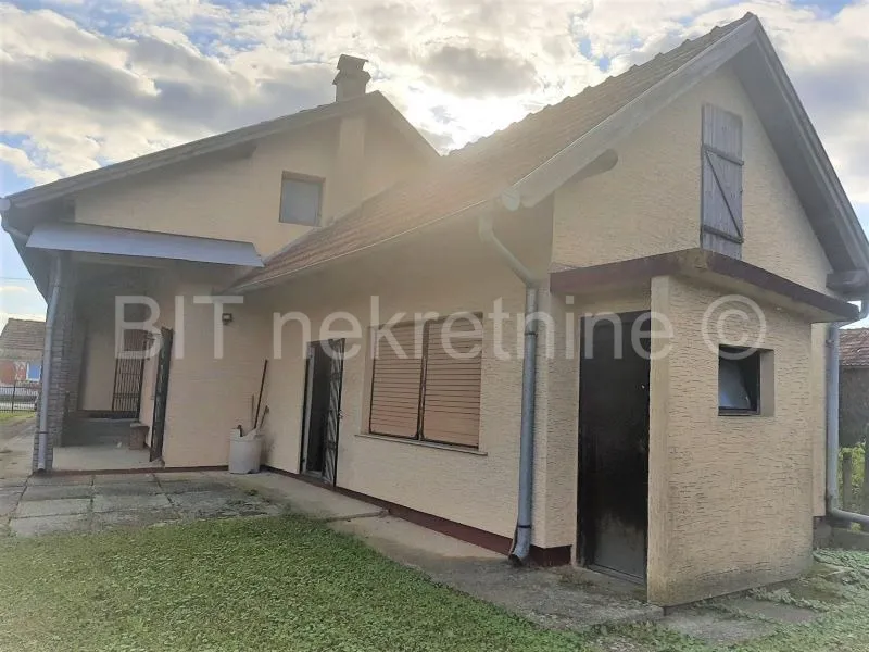 kuća prodaja hlebine 170 m2 - slika 18
