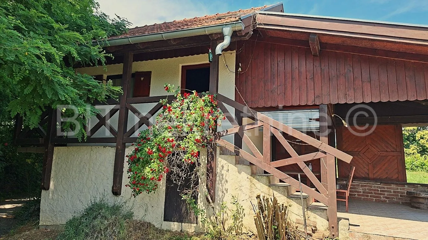 vikendica 60 m² + 2.250 m² okućnice | vinski podrum | 33.000 € - slika 7