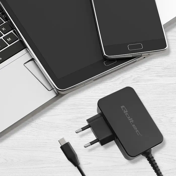 qoltec 52386 gan power pro charger | 1xusb-c | 65w | 5-20v | 3-3.25a | black - slika 5
