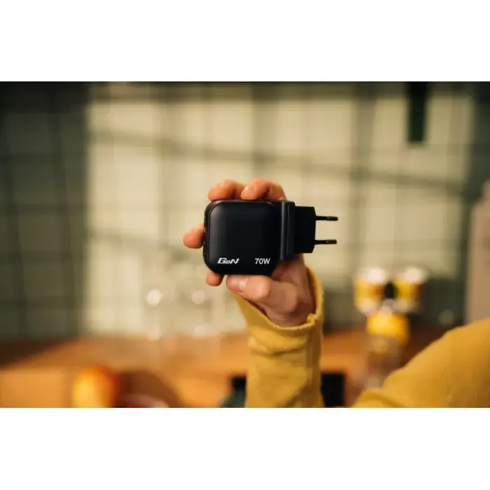 verbatim mini gan zidni punjač 70w, pd, qc 3.0, 2x usb-c, 1xusb-a - slika 4