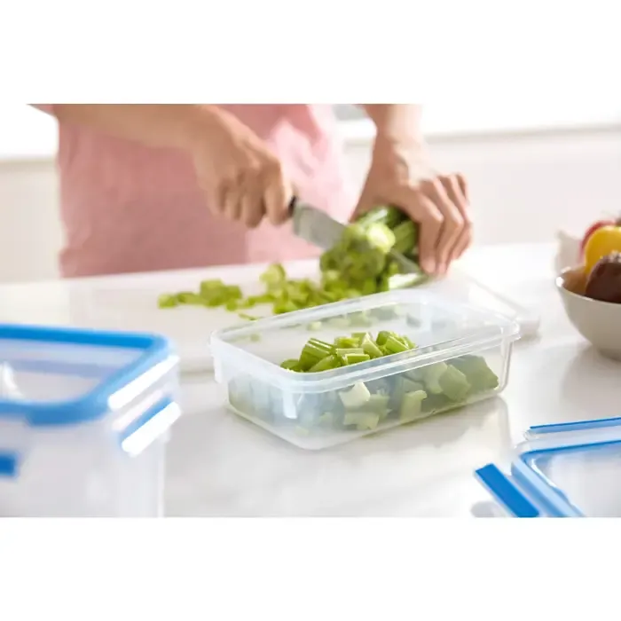 emsa clip & close food storage containers 1.2 liters (transparent/blue, rectangular, 3 pieces) - slika 4