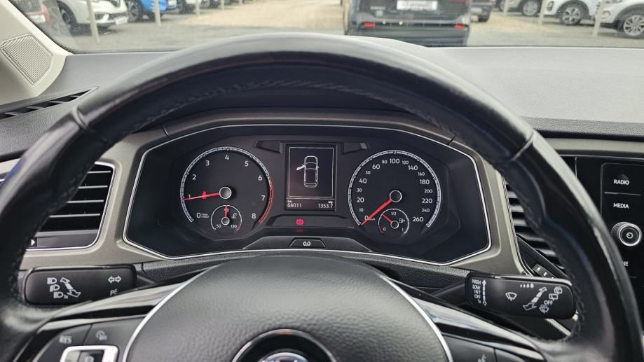 vw t-roc 1,0 tsi,fuul led,climatronic,pdc,gr.sjedala,alu 17,tempomat - slika 11