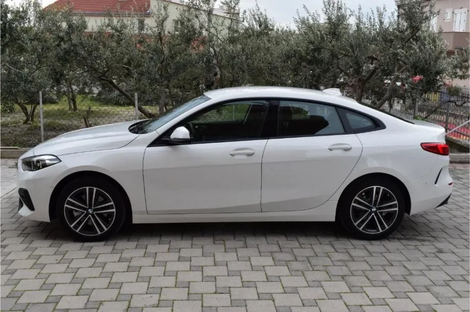 bmw 218d 2.0 gran coupe automatik -kamera,dab,full led -lounge - slika 4