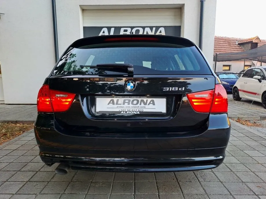 bmw 318d navi, alu, aut. klima, ii.vlasnik, uredna servisna... - slika 6
