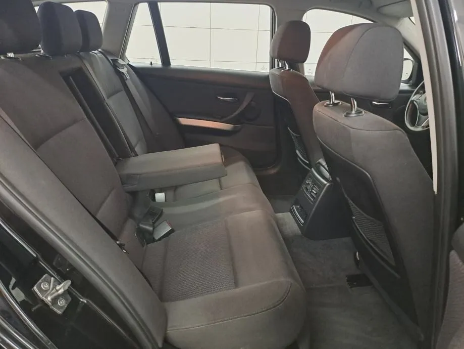 bmw 318d navi, alu, aut. klima, ii.vlasnik, uredna servisna... - slika 14