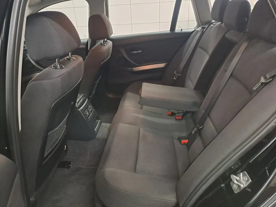 bmw 318d navi, alu, aut. klima, ii.vlasnik, uredna servisna... - slika 15