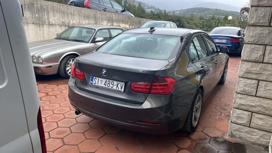 bmw serija 3 320d - slika 8