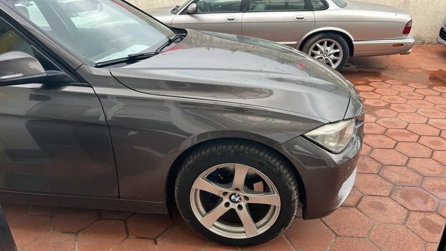 bmw serija 3 320d - slika 11