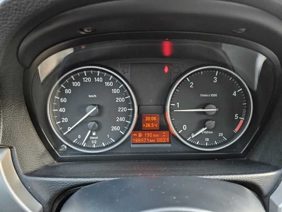 bmw serija 3 touring 316d 188 000 km - slika 11