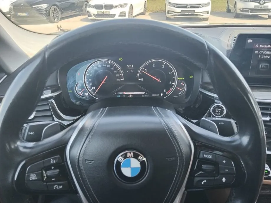 bmw serija 5 520d,190ks,automatik,luxury,hr auto,full.toop - slika 15